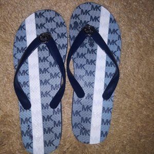 USED MICHAEL KORS FLIP FLOPS - SIZE 8